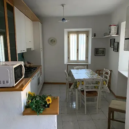 Casa Di Gio * 列尔纳