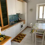Casa Di Gio Lägenhet Lierna